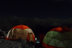 Campamento de noche